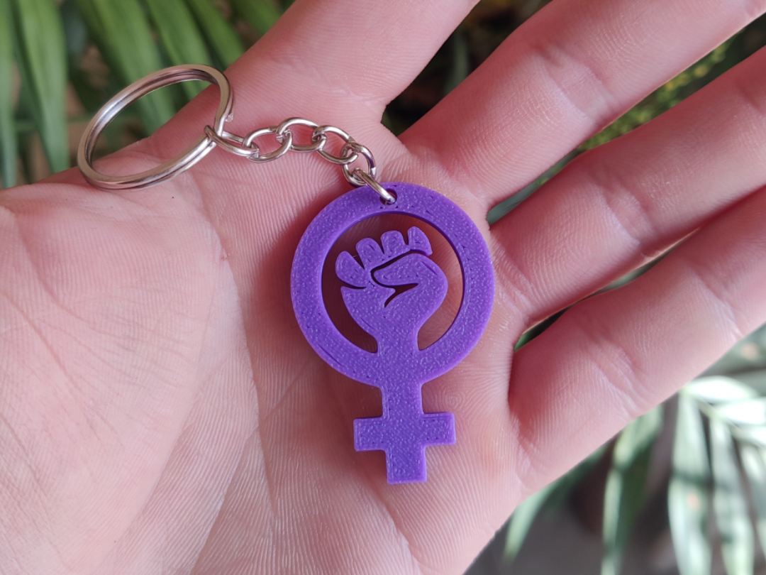 Chaveiro Força Feminina: Símbolo de Empoderamento em suas Mãos